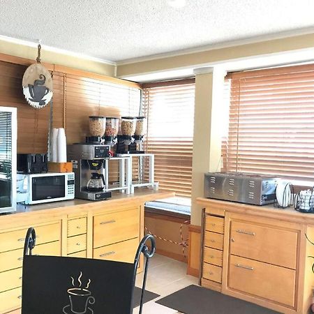 Americas Best Value Inn & Suites Macon At Sunset Dr Εξωτερικό φωτογραφία