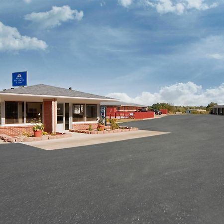 Americas Best Value Inn & Suites Macon At Sunset Dr Εξωτερικό φωτογραφία