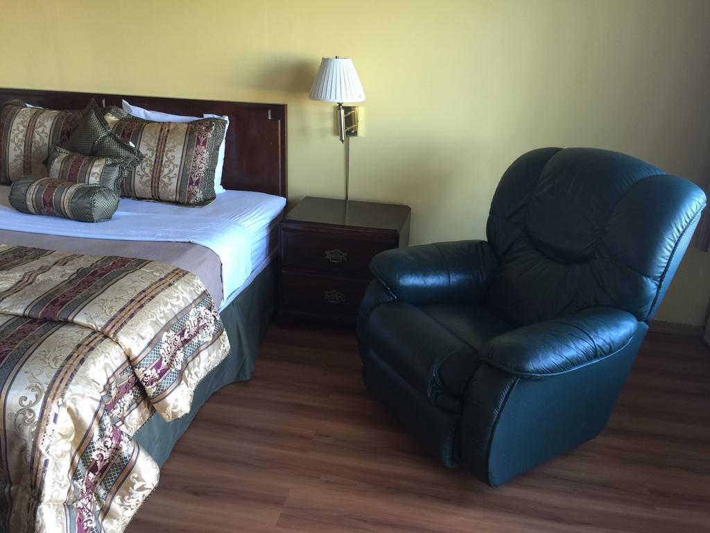 Americas Best Value Inn & Suites Macon At Sunset Dr Δωμάτιο φωτογραφία