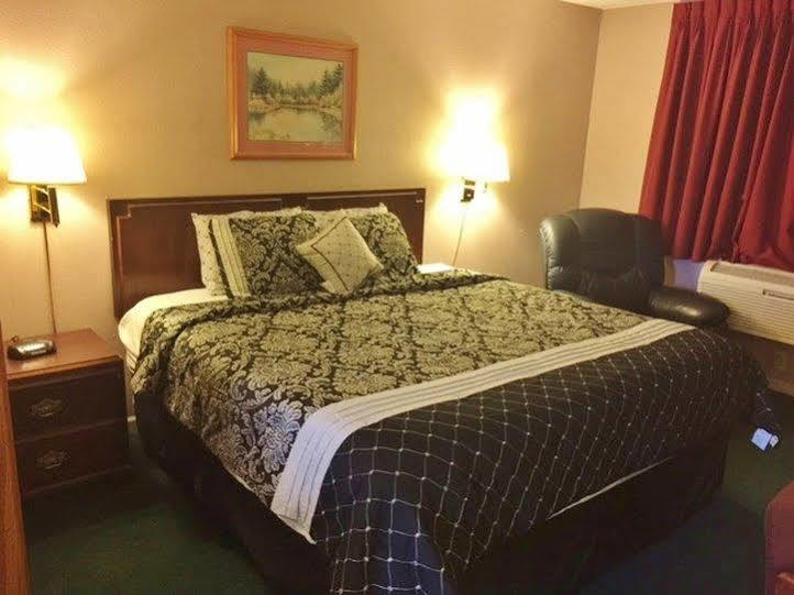 Americas Best Value Inn & Suites Macon At Sunset Dr Εξωτερικό φωτογραφία