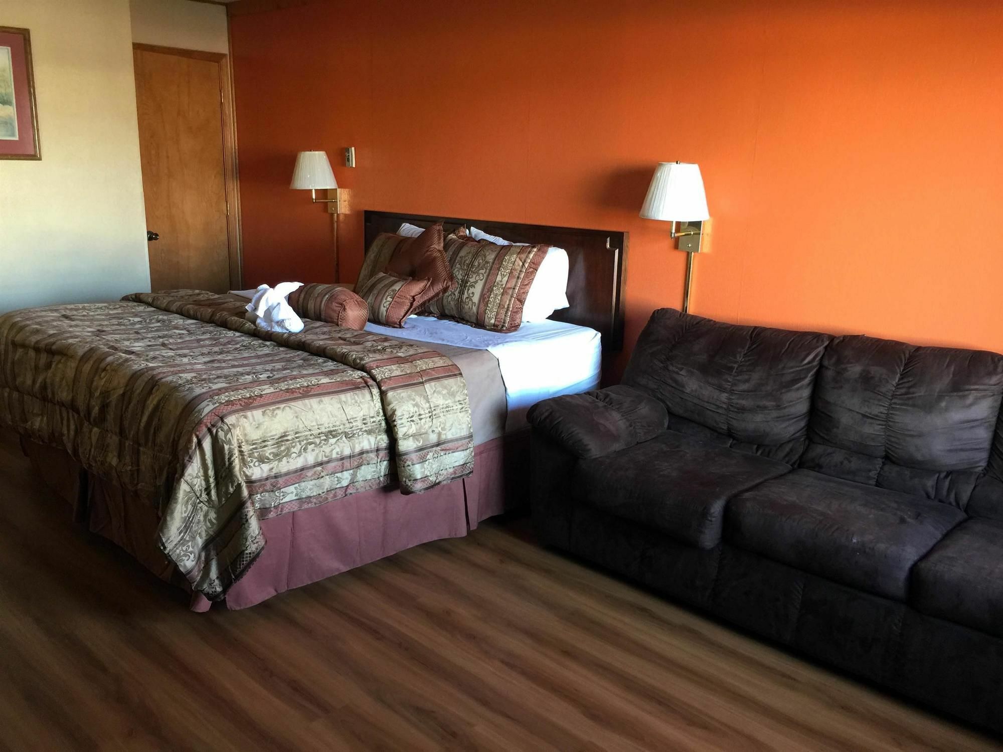 Americas Best Value Inn & Suites Macon At Sunset Dr Εξωτερικό φωτογραφία