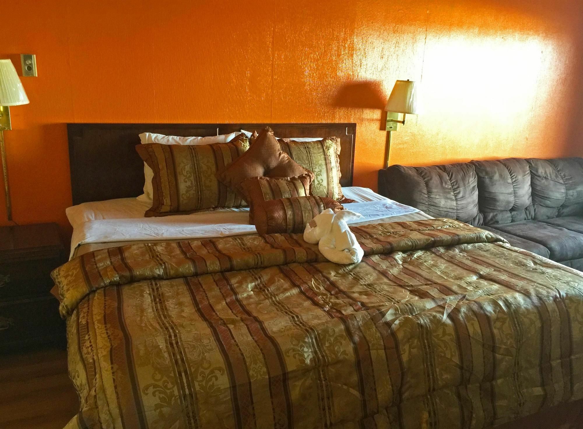 Americas Best Value Inn & Suites Macon At Sunset Dr Εξωτερικό φωτογραφία
