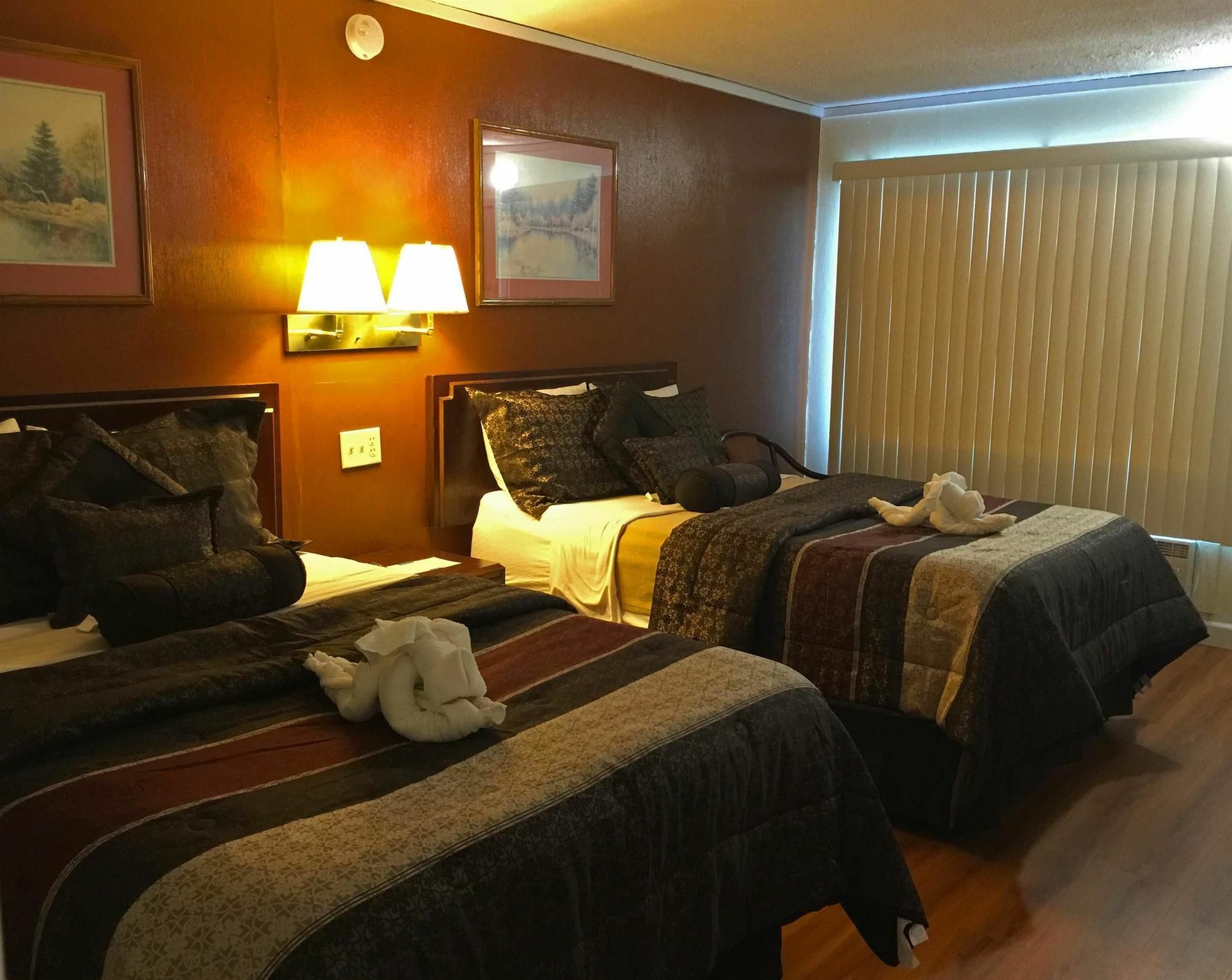 Americas Best Value Inn & Suites Macon At Sunset Dr Εξωτερικό φωτογραφία
